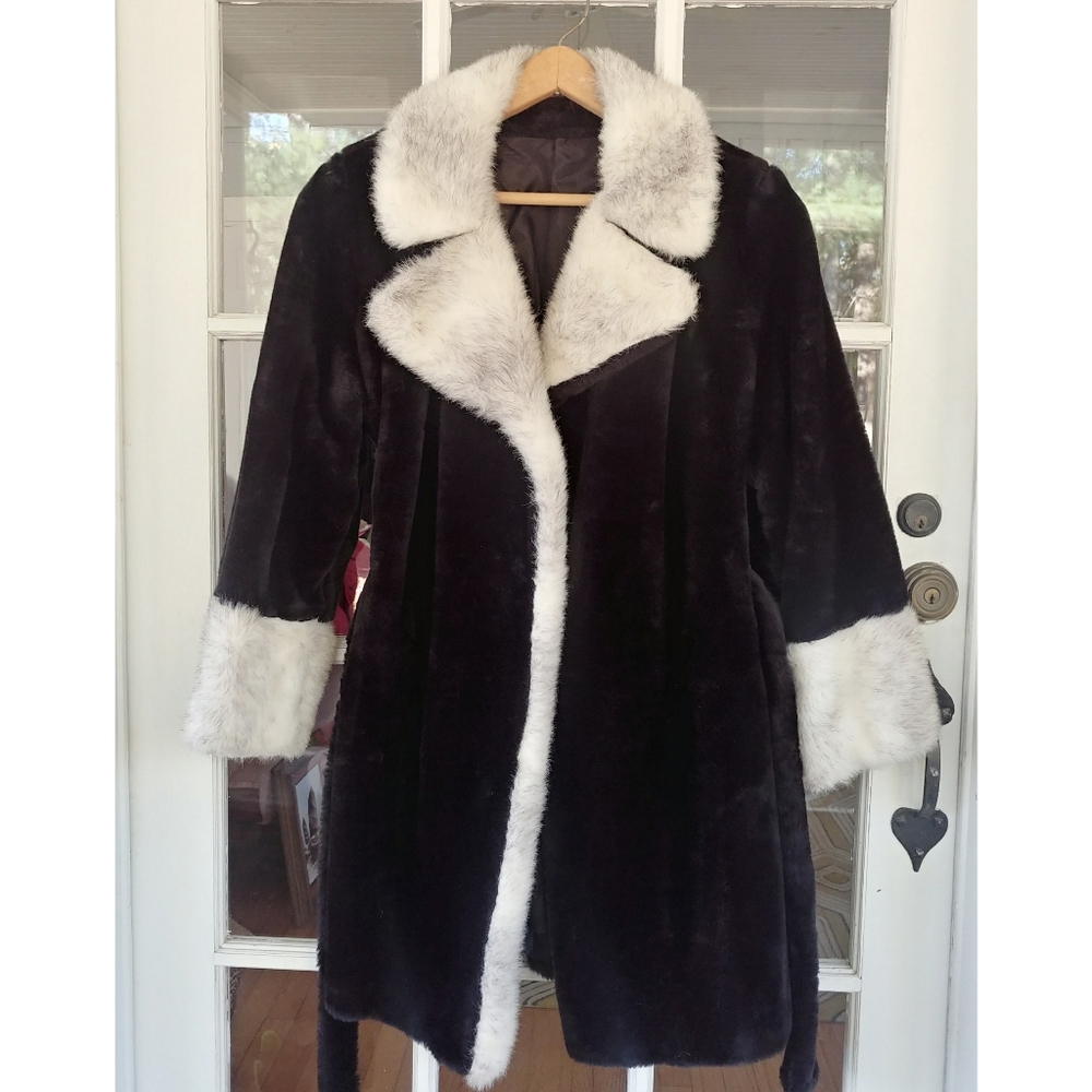 Vintage Faux Fur Coat - Picture 4 of 6